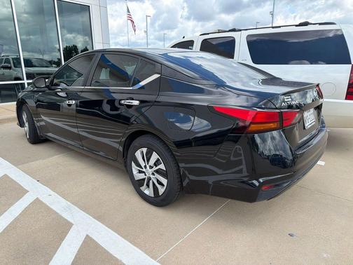 Super Black Clearcoat 2021 Nissan Altima S FWD
