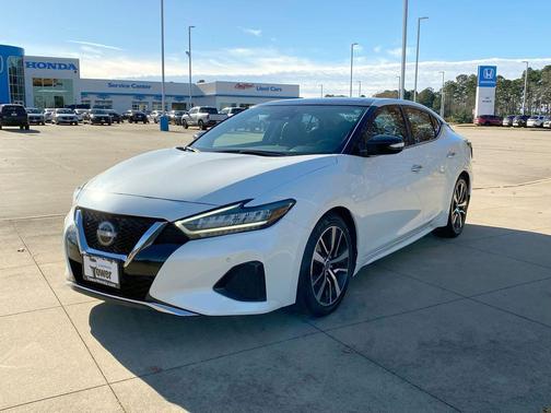 2023 Nissan Maxima SL