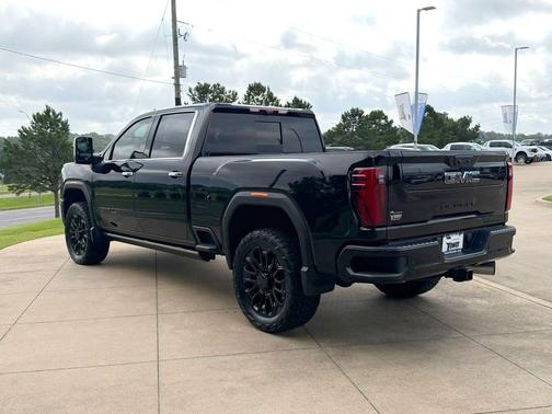 Onyx Black 2026 GMC Sierra 2500 Denali Ultimate