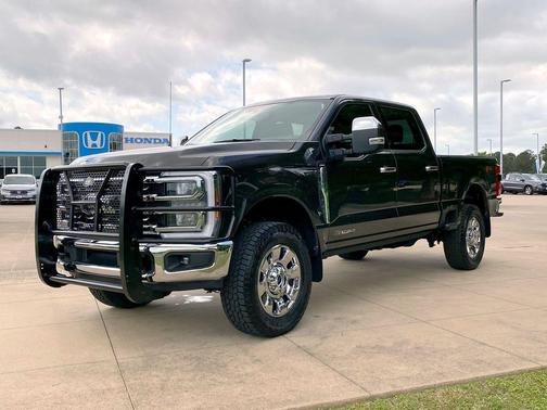 Darkened Bronze Metallic 2025 Ford F-250 Lariat