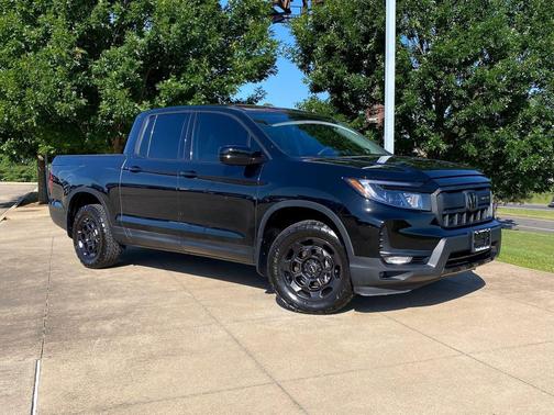 Crystal Black Pearl 2025 Honda Ridgeline Sport
