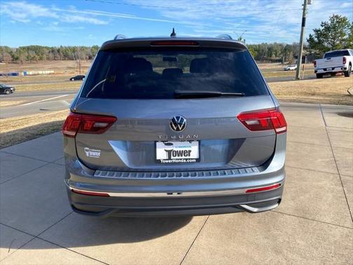 Platinum Gray Metallic 2022 Volkswagen Tiguan 2.0T S