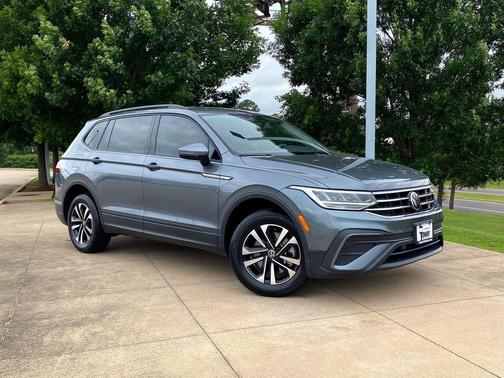 Platinum Gray Metallic 2022 Volkswagen Tiguan 2.0T S