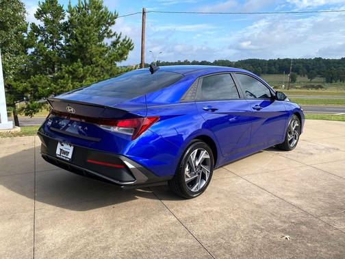 2025 Hyundai ELANTRA Sport