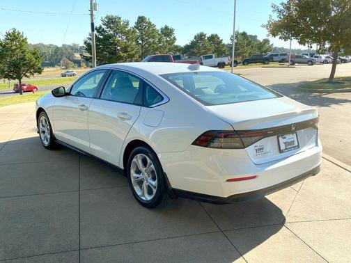 2024 Honda Accord LX 1.5T