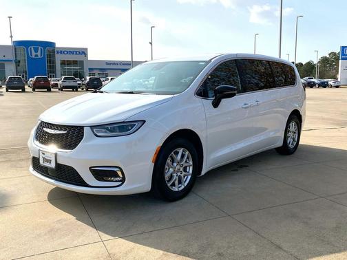 2025 Chrysler Pacifica L