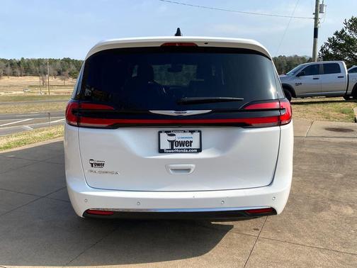 2025 Chrysler Pacifica L