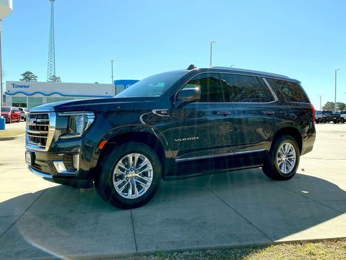 2023 GMC Yukon SLT