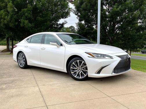 White Pearl 2019 Lexus ES 350 Base