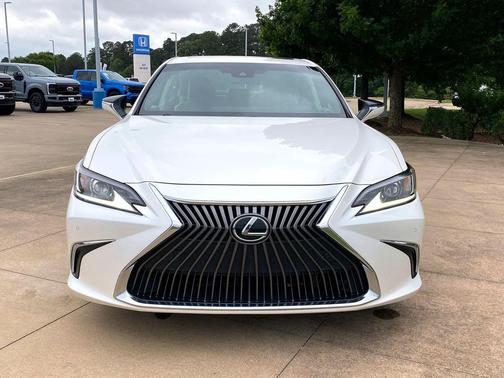White Pearl 2019 Lexus ES 350 Base