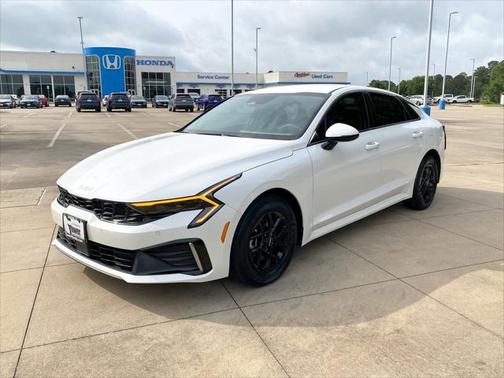 2025 Kia K5 LXS