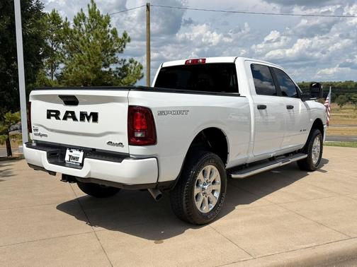 Bright White Clearcoat 2026 RAM 2500 Lone Star Crew Cab 4x4 6'4' Box