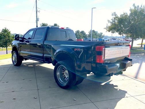 2023 Ford F-350 Platinum