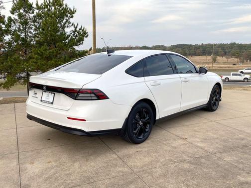 2025 Honda Accord Sport SE 1.5T