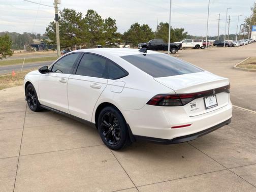 2025 Honda Accord Sport SE 1.5T