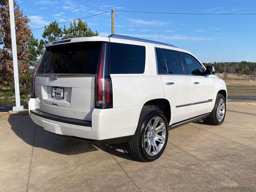 2017 Cadillac Escalade Premium Luxury