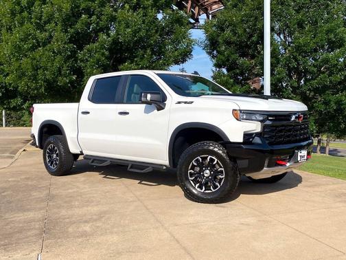 Summit White 2024 Chevrolet Silverado 1500 ZR2