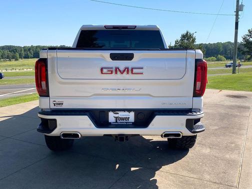 White Frost 2022 GMC Sierra 1500 Denali