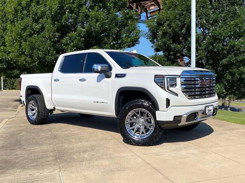 White Frost 2022 GMC Sierra 1500 Denali