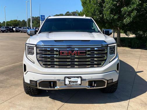 White Frost 2022 GMC Sierra 1500 Denali