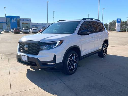 2023 Honda Passport AWD Elite