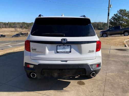 2023 Honda Passport AWD Elite