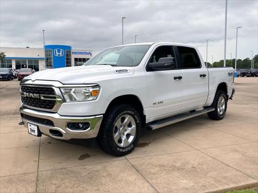 2024 RAM 1500 Big Horn/Lone Star