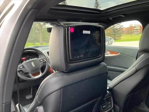 2019 Lincoln Nautilus Reserve for sale in Warren, IN - image 16