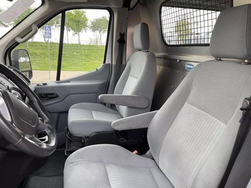 2015 Ford Transit-250 Base