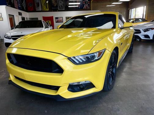 2017 Ford Mustang GT Premium