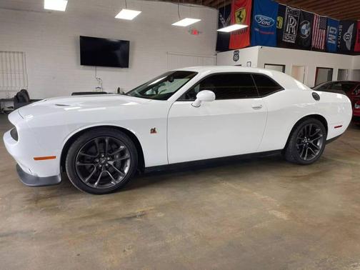 2022 Dodge Challenger R/T Scat Pack