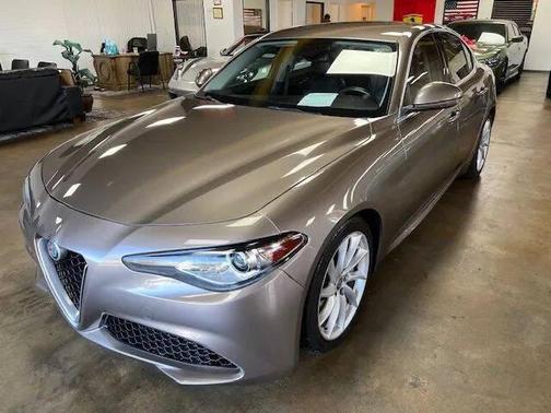 2019 Alfa Romeo Giulia Base