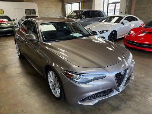 2019 Alfa Romeo Giulia Base
