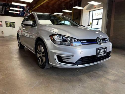2019 Volkswagen e-Golf SE