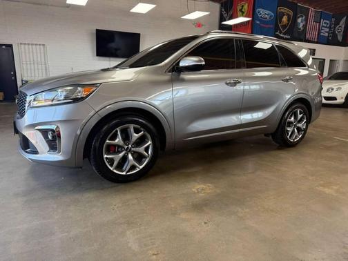 Gray 2019 Kia Sorento SX