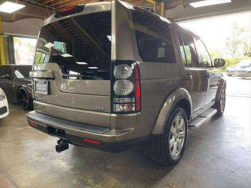 2015 Land Rover LR4 Base