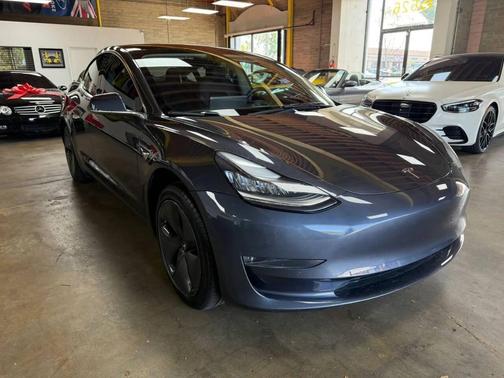 Gray 2018 Tesla Model 3 Long Range