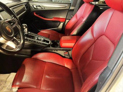 2018 Porsche Macan GTS