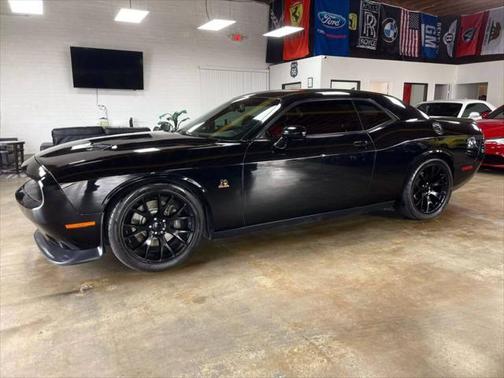 2016 Dodge Challenger R/T Scat Pack