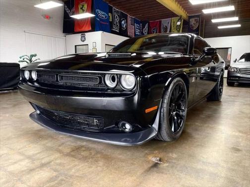 2016 Dodge Challenger R/T Scat Pack