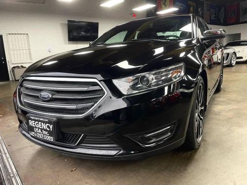 2019 Ford Taurus Limited