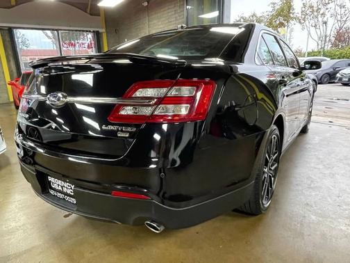 2019 Ford Taurus Limited