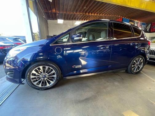 2017 Ford C-Max Energi Titanium