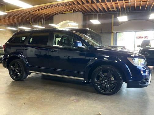 2020 Dodge Journey Crossroad