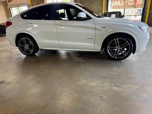 White 2016 BMW X4 xDrive28i