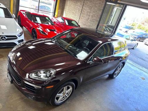 2016 Porsche Cayenne Cayenne
