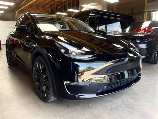 2022 Tesla Model Y Performance Dual Motor All-Wheel Drive