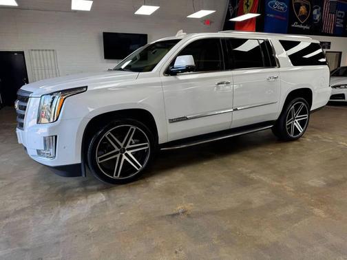 2017 Cadillac Escalade ESV Standard