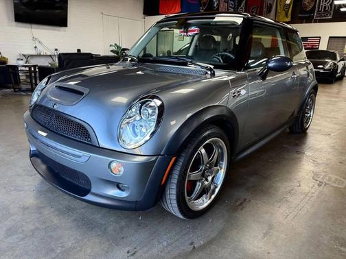 2005 MINI Cooper S Base
