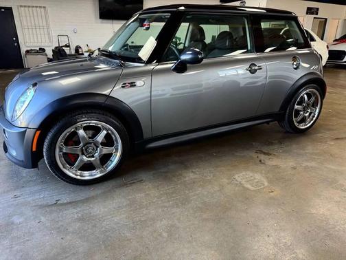 2005 MINI Cooper S Base
